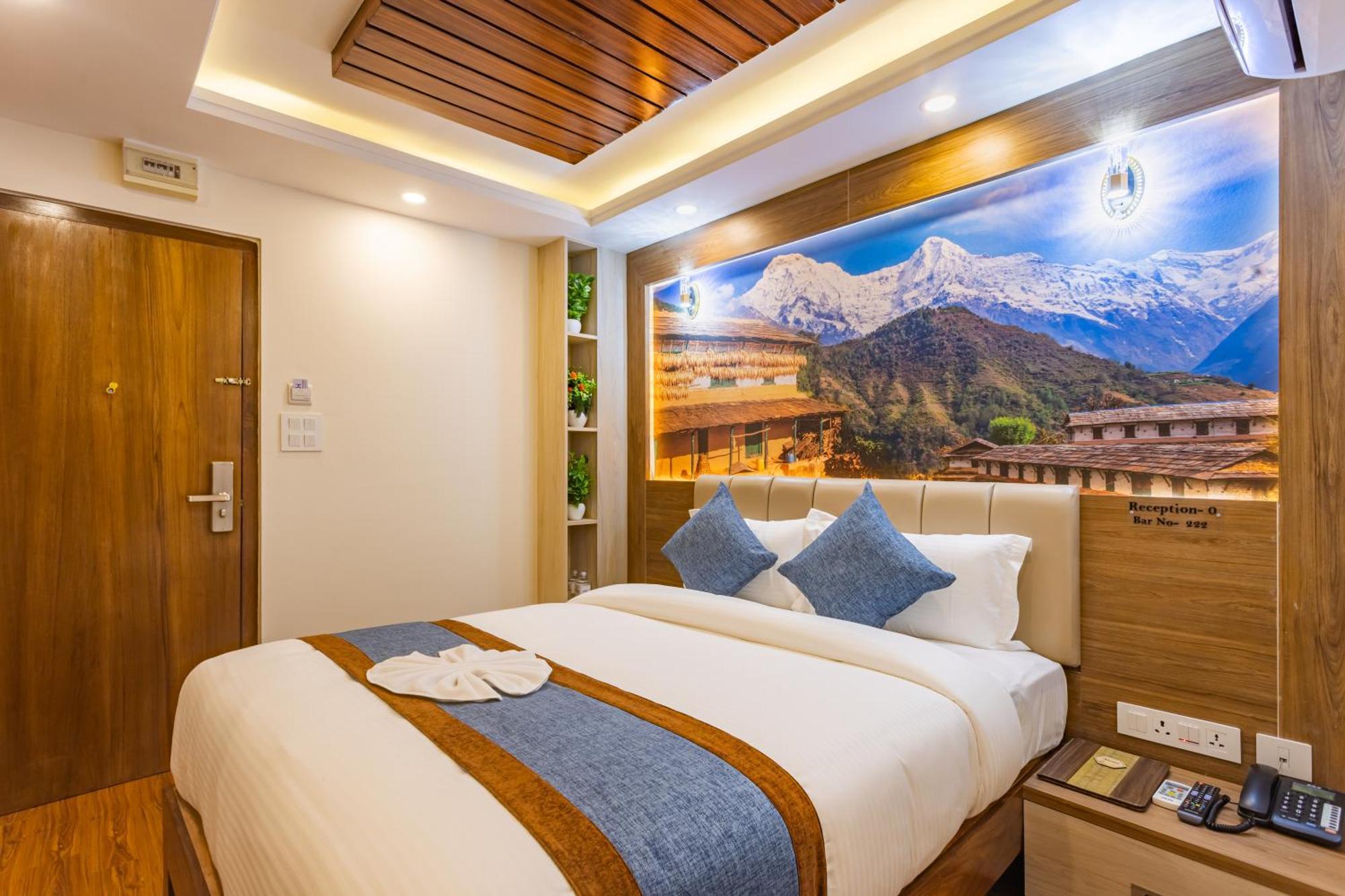 Airport Diana Hotel Kathmandu Exterior foto